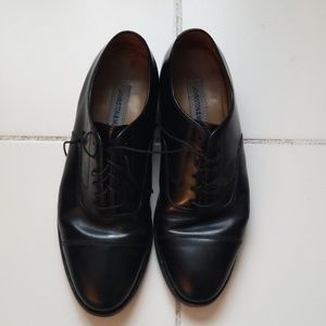 Cap toe dress shoes (men)